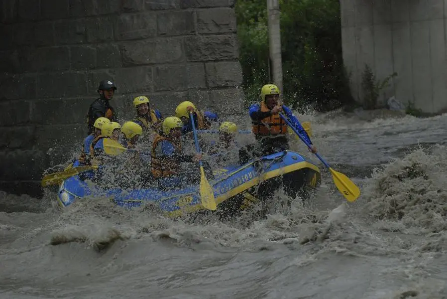 art-of-hair-rafting-2008__1_