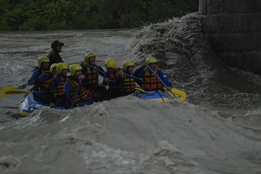 art-of-hair-rafting-2008__6_